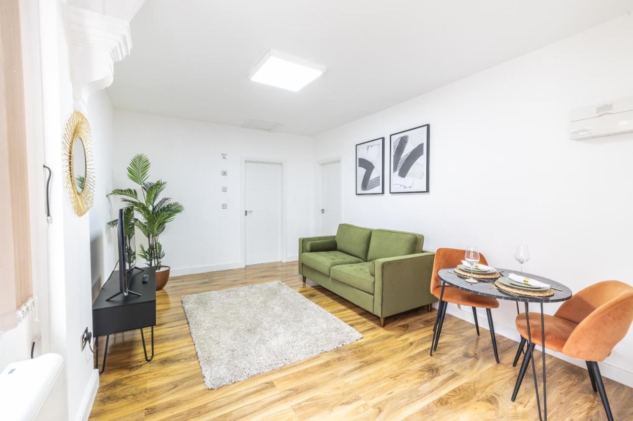 The Olive Green Loft Лестер Экстерьер фото